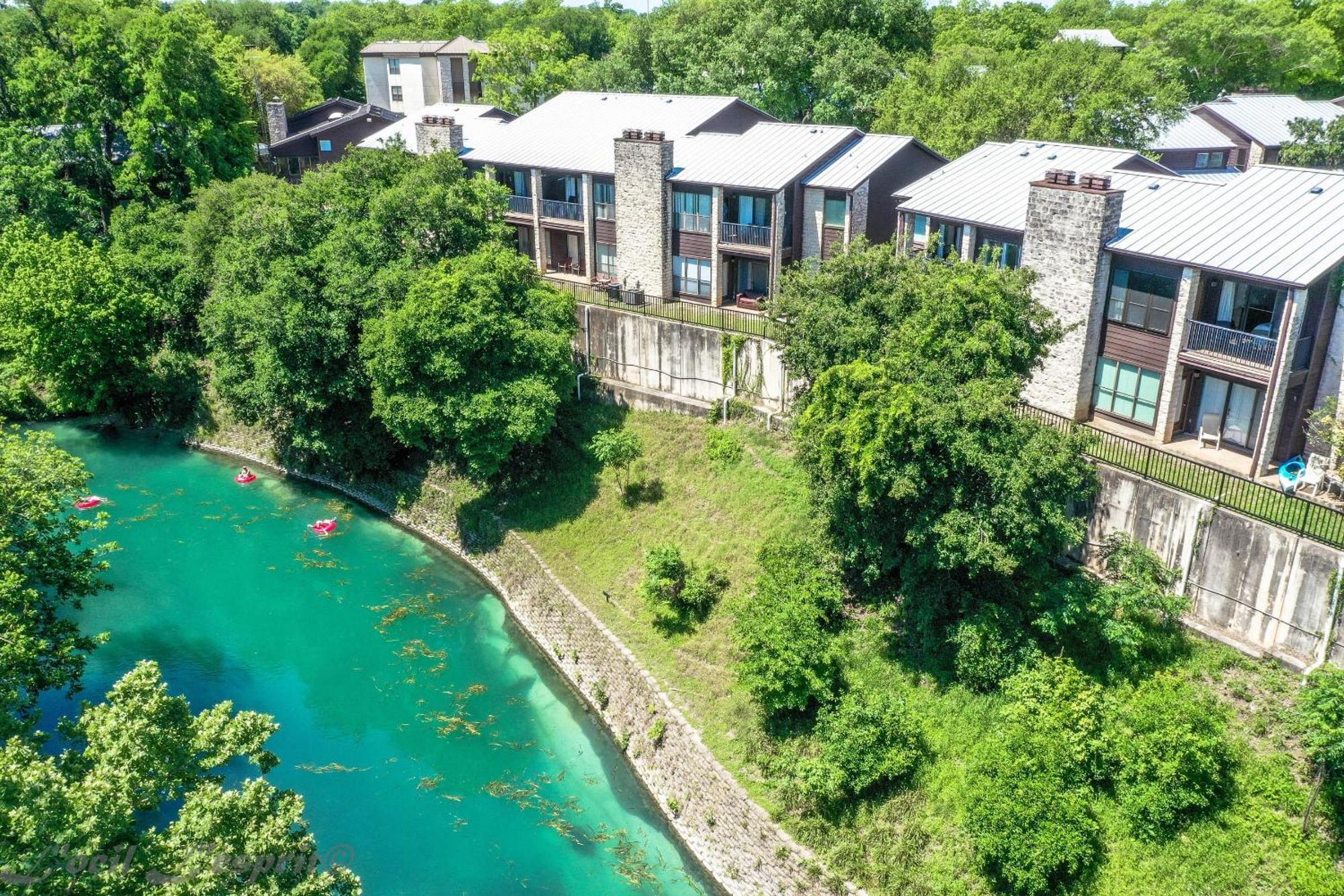 The Iron Cactus Condo On The Comal Cw C102 Ню Браунфелс Екстериор снимка